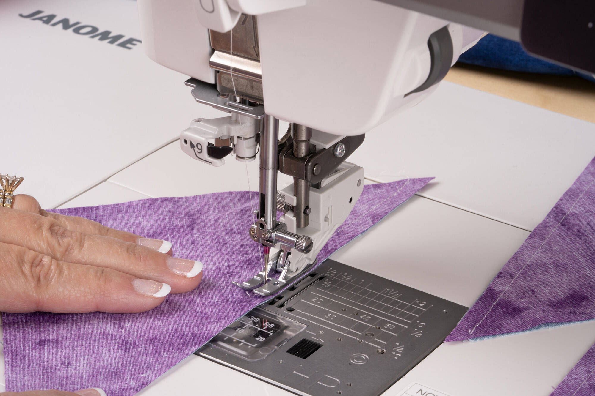 Janome Continental M8 Professional | Missouri Sewing Machine Company